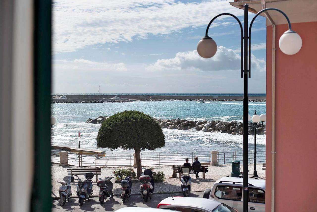 A Due Passi Dal Mare Apartment Chiavari Exterior photo